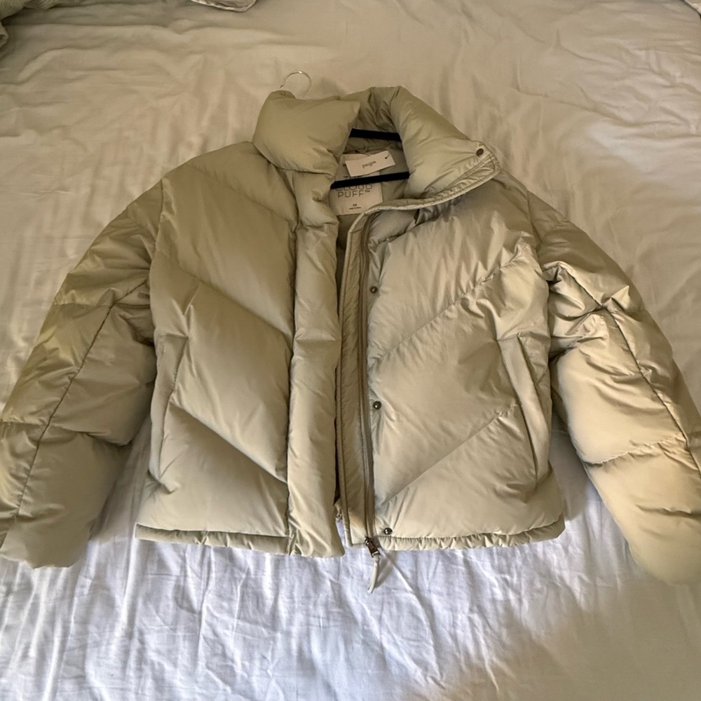NWT Aritizia Wilfred Cloud Puff in Dry Basil Green